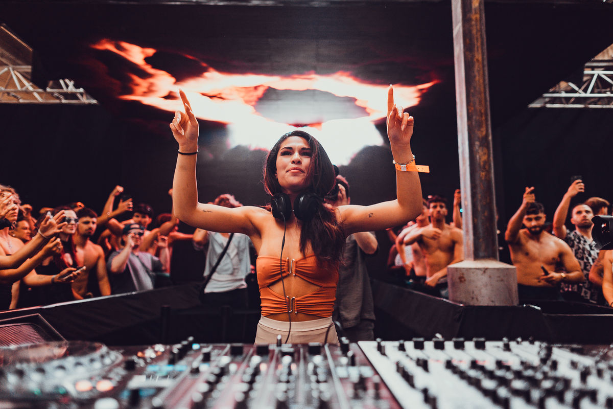 Loading... just a sec